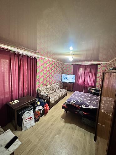 индивидуальный квартира: 1 комната, 33 м², Индивидуалка, 1 этаж, Старый ремонт — 2