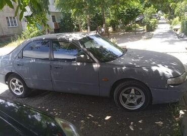 кронос: Mazda Cronos: 1992 г., 2 л, Механика, Бензин, Седан