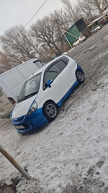 Honda: Honda Fit: 2005 г., Хэтчбэк — 20