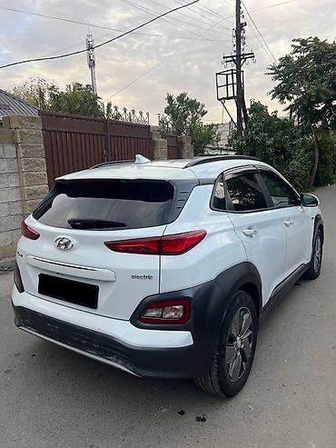 Продажа авто: Hyundai Kona: 2018 г., Робот, Электромобиль, Кроссовер — 5