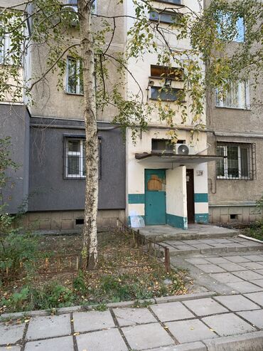 квартира в 12 мкр: 1 комната, 33 м², 105 серия, 5 этаж, Косметический ремонт