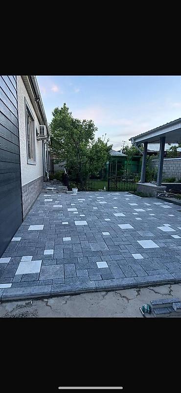 Производство брусчатки: Укладка брусчатка тротуарная плитка бордюры любой сложности.Брусчатка — 5