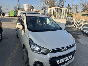 Chevrolet: Chevrolet Spark: 2017 г., 1 л, Автомат, Бензин, Хэтчбэк