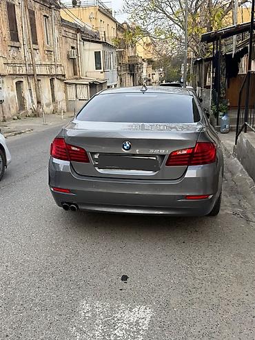 bmw 528 2012: BMW 5 Series 528i sedan

Arxa sade luxury bufer originaldir — 1