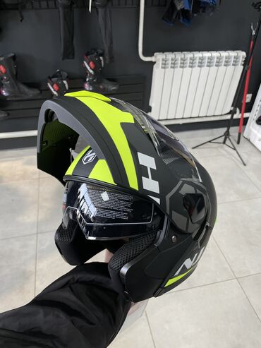 спортивный шлем: Мотошлем модуляр "HNJ" черно-зеленом цвете матовый