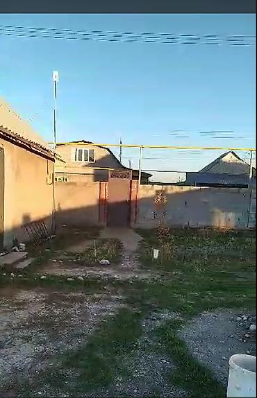 Продажа коттеджей и домов: Продаю дом Улица Ынтымак 40 Ж/М Кырман. 6-соток, вода, канализация at lalafo.kg — 8 Продажа коттеджей и домов: Продаю дом Улица Ынтымак 40 Ж/М Кырман. 6-соток, вода, канализация — 8
