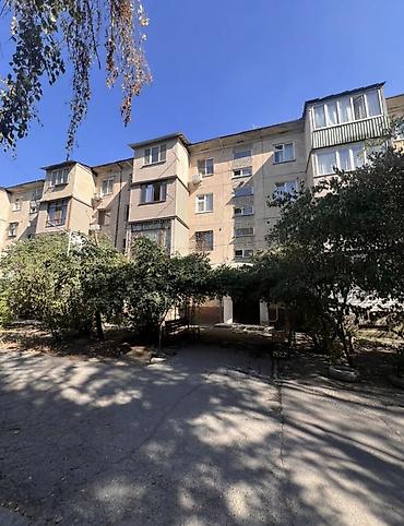 квартиры в биш: 3 комнаты, 58 м², 6 мкр 104 серия, 4 этаж, Требуется ремонт — 3