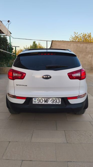 Kia: Kia Sportage: 2.4 l | 2011 il Sedan — 5