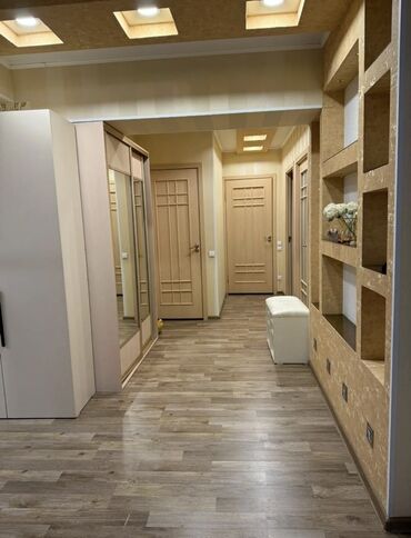 Долгосрочная аренда квартир: 3 комнаты, Агентство недвижимости, Без подселения, С мебелью полностью — 11