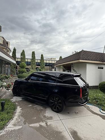 rolls royce phantom: Land Rover Range Rover: 2023 г., 4.4 л, Автомат, Бензин, Внедорожник — 7