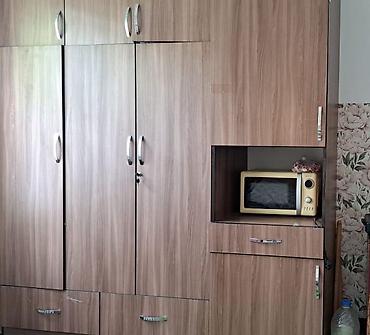Продам комплект мебели: большой шкаф для одежды и кухонный шкаф с