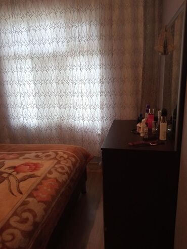 Həyət evləri və villaların satışı: 4 otaqlı, 100 kv. m, Kredit yoxdur, Orta təmir -da lalafo.az — 20 Həyət evləri və villaların satışı: 4 otaqlı, 100 kv. m, Kredit yoxdur, Orta təmir — 20