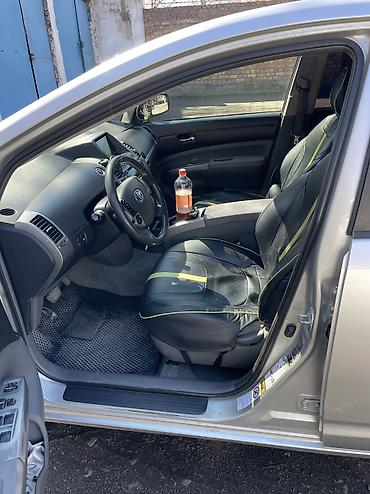camry 2010: Toyota Prius: 2004 г., 1.5 л, Автомат, Бензин — 6