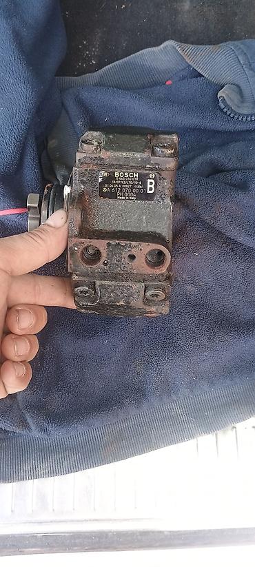 mersedes motor: Məhsul: Bosch yüksək təzyiqli yanacaq nasosu Məlumat: - İstehsalçı — 3