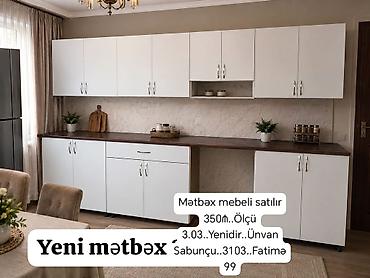 Yeni mətbəx mebeli - Ağ rəngli şkaf dəsti, üstü taxta teksturalı tünd