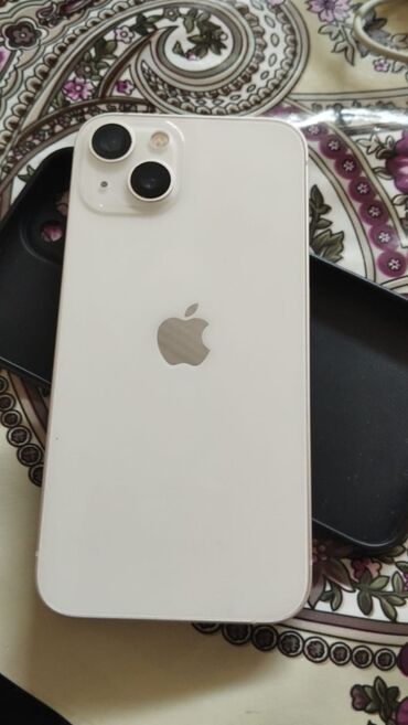 Apple iPhone: IPhone 13