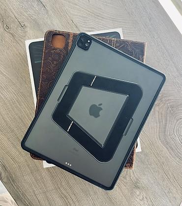 айпады бишкек: Планшет, Apple, память 1 ТБ, 12" - 13", 5G, Б/у, Классический цвет - Черный — 2