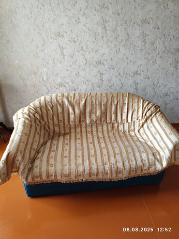 Sifarişlə mebel: İşlənmiş, Divan, Divan, Bazasız, Açılmayan