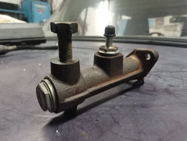 Auto delovi: Gornji cilindar kvacila Lada 7, Lada Niva br.1 Polovno, očuvano — 1