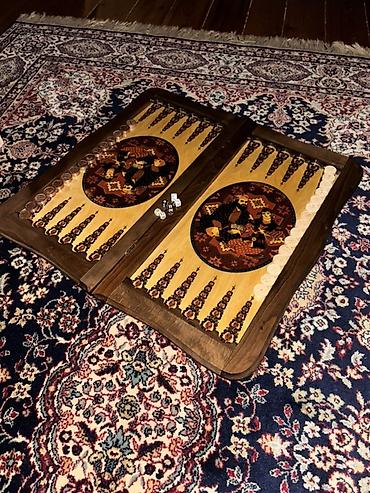 Nərdlər: Qoz ağacından hazırlanmış nərd satılır. Təbii qoz ağacı, möhkəm — 7