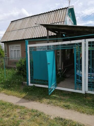 продаю дом в киргизии 1: 111 м², 3 комнаты, Старый ремонт Без мебели
