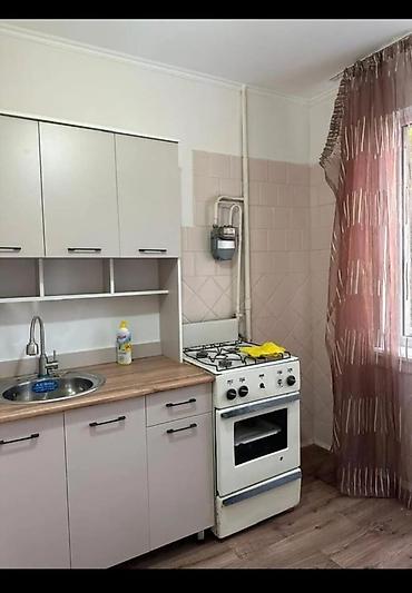 3 комнаты, 58 м², 10 мкр 104 серия, 2 этаж, Косметический ремонт