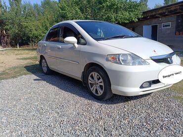 автомобиль за 200000: Honda Город: 2004 г., 1.5 л, Автоматические, Бензин, Седан