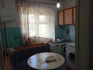 Кыймылсыз мүлк: 2 бөлмө, 42 м², 104-серия, 3 кабат, Эски ремонт — 4