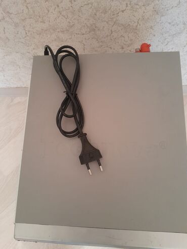 CD, DVD disklər və kassetlər: Işləyir. CD -dir . kasetler dini kasetlerdi . birlikde satılır — 2