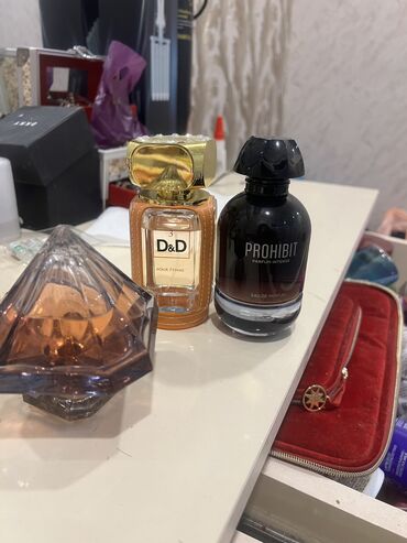 dubay parfumleri: Dubay etirleri 100 ml doludu 20 azn,Armani Si original tester 50 ml