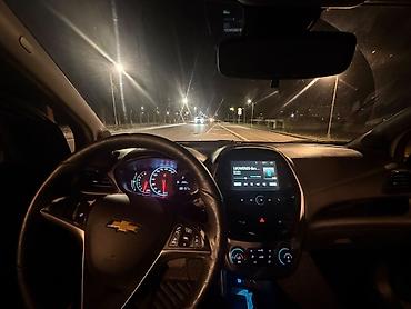 облегченные: Chevrolet Spark: 2018 г., 1 л, Автомат, Бензин, Хэтчбэк — 6