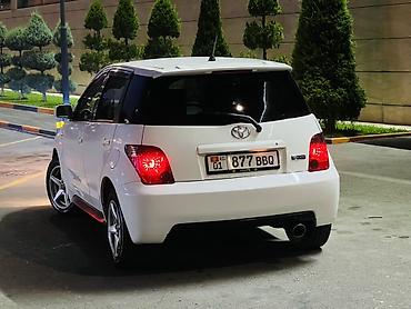 Toyota: Toyota Ist: 2002 г., 1.5 л, Автомат, Бензин, Хэтчбэк — 4
