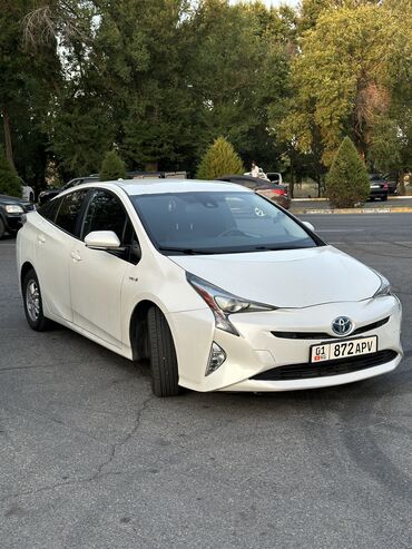 Toyota: Toyota Prius: 2015 г., 1.8 л, Гибрид, Седан