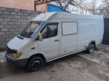 нарын автомобили: Mercedes-Benz 270: 2003 г., 2.7 л, Механика, Дизель, Бус