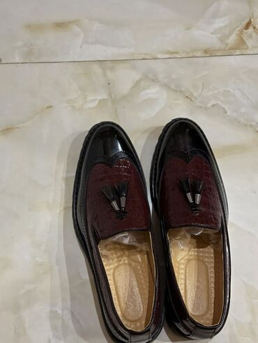 женские мокасины из текстиля: Kişi loafer ayaqqabıları - Model: tasselli loafer (iki ədəd dekorativ