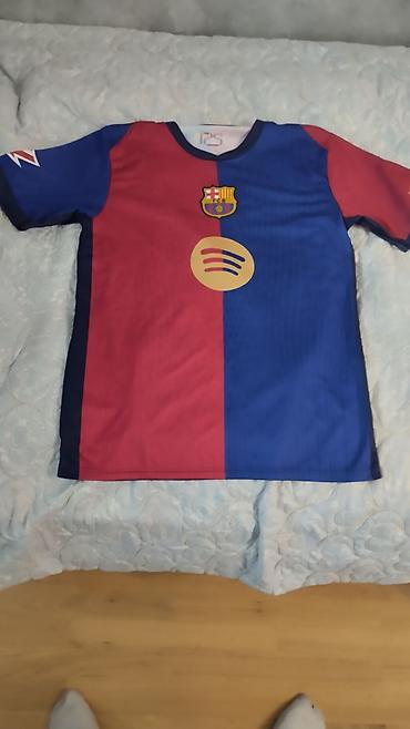 Kişi geyimləri: Məhsul: FC Barcelona futbol köynəyi – Lamine Yamal 19 Xüsusiyyətlər — 1