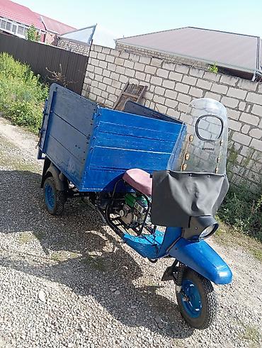 diski duzelden aparat: Yükdaşıma üçün üçtəkərli motoqoşqu - Konstruksiya: Öndə skuterlə — 1