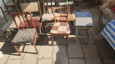 Botinkalar: Qədimi Əntiq Sovetdən Qalma stullar 8 ədəddir, Qiymət 8 ədədi 55