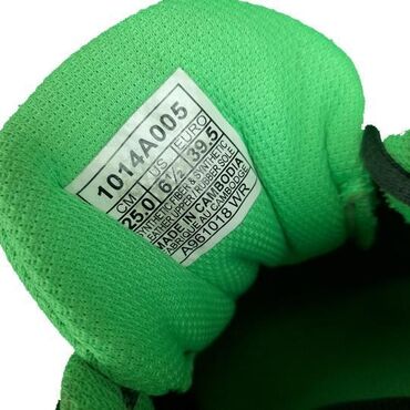 Patike: Asics, Veličina - 39 — 9