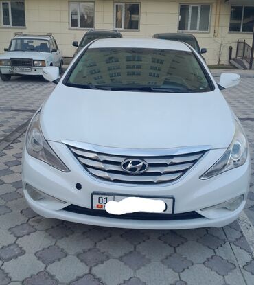 газ 14 1982: Hyundai Sonata: 2013 г., 2 л, Автомат, Газ, Седан