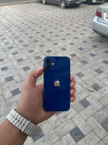раскладные кнопочные телефоны: IPhone 12 mini, Көк