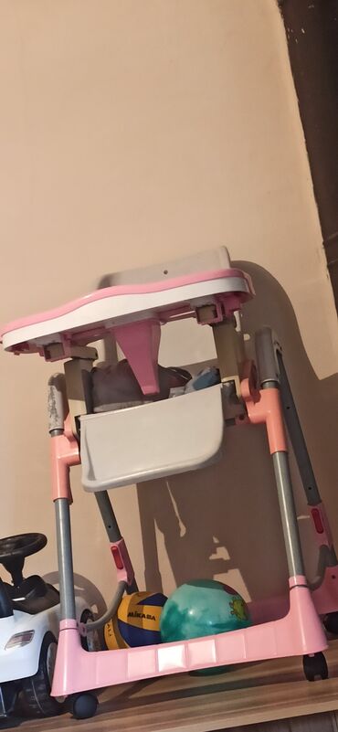 детские коляски новые: Коляска, цвет - Розовый, Б/у