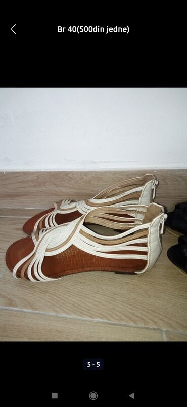 bele sandale na platformu: Sandals, 40