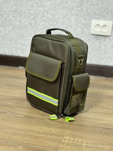 медицинские защитные костюмы: Сумка медбрата Продаётся практичная и удобная сумка медбрата —