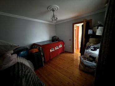 Həyət evləri və villaların satışı: Suraxanı 4 otaqlı, 3 kv. m, Yeni təmirli — 15
