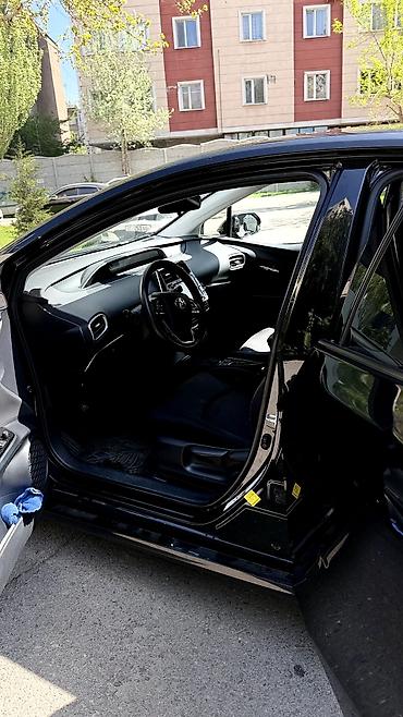 Toyota: Toyota Prius: 2019 г., 1.8 л, Гибрид, Хэтчбэк — 6