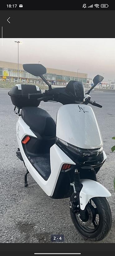 - MOPED, 50 sm3, 2024 il, 7000 km