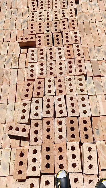 Строительный кирпич: Пустотелый, дырчатый, Жженый кирпич — 10