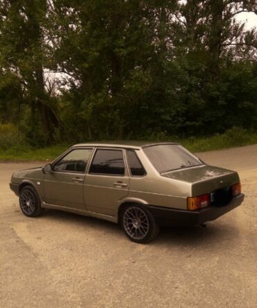 VAZ (LADA): VAZ (LADA) : 1.5 l | 2002 il 260000 km Sedan — 5