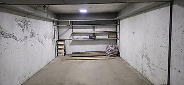 сдает: 18 м², Бетонный — 1
